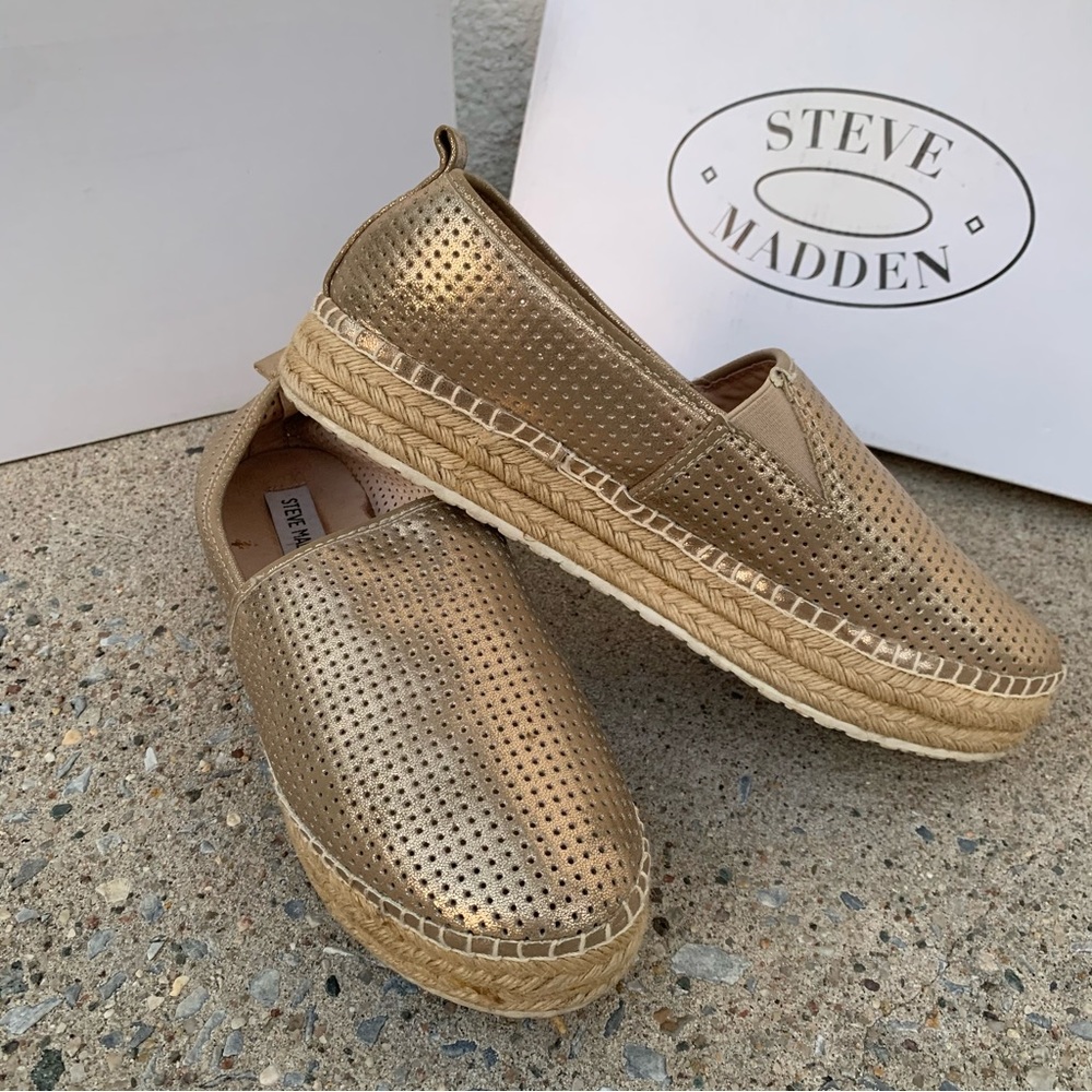 Steve Madden Choppur Espadrille in Gold | Size 8.5